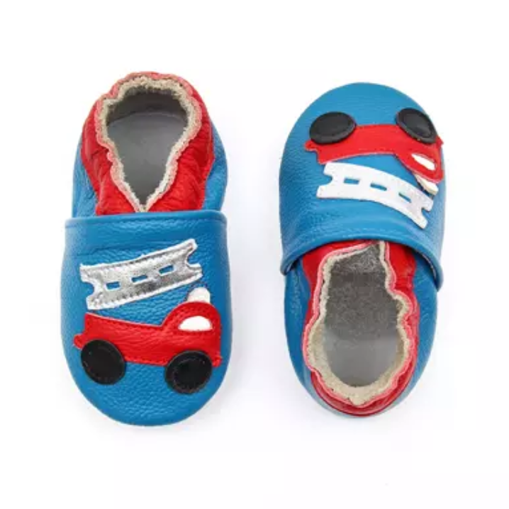 Schoenen Jongensschoenen Slofjes & Wiegschoentjes en 12-18 maand maten 6-12 maand HandGESCHILDERDE BRANDWEERWAGEN Mocassins 0-6 maand brandweer mocassins 
