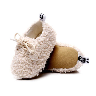 Baby Schoentjes Fluffy Cream Maat 16